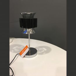 Leitmotiv table lamp
